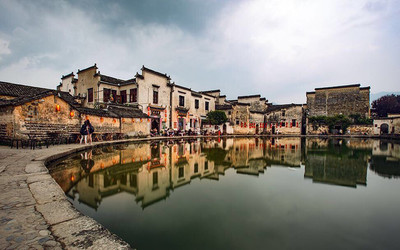 水墨画中枕水眠 探访宏村最美住宿体验